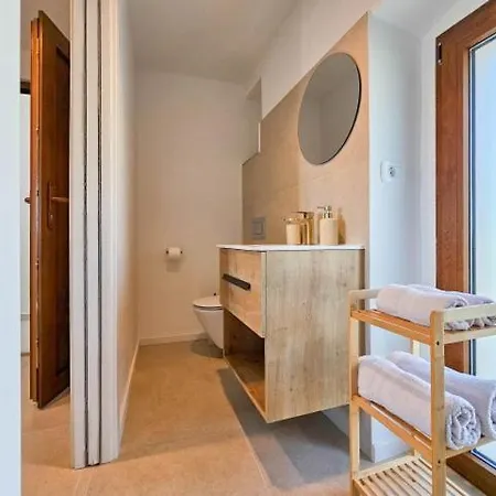 Apartment Atelier 2 Groznjan